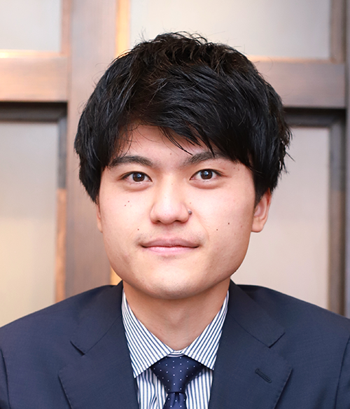 講師