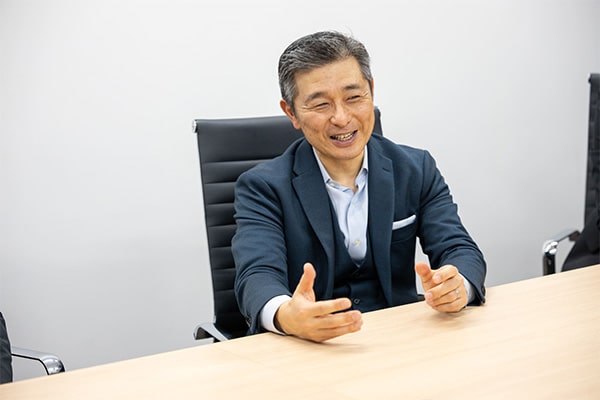 職員を守りながら積み重なった激務の中で